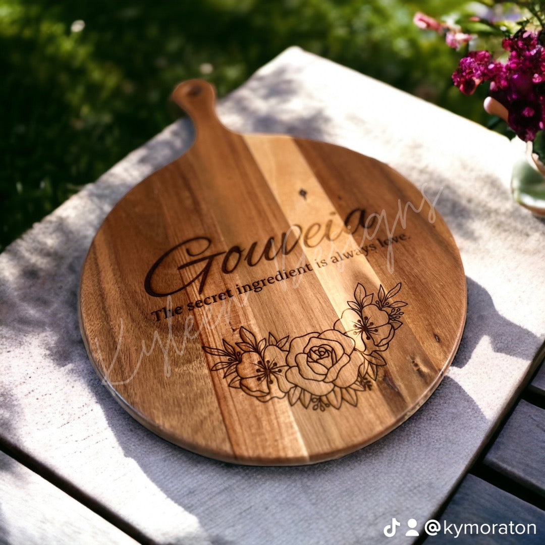 Acacia Wood Personalized Cutting-charcuterie Board ROUND