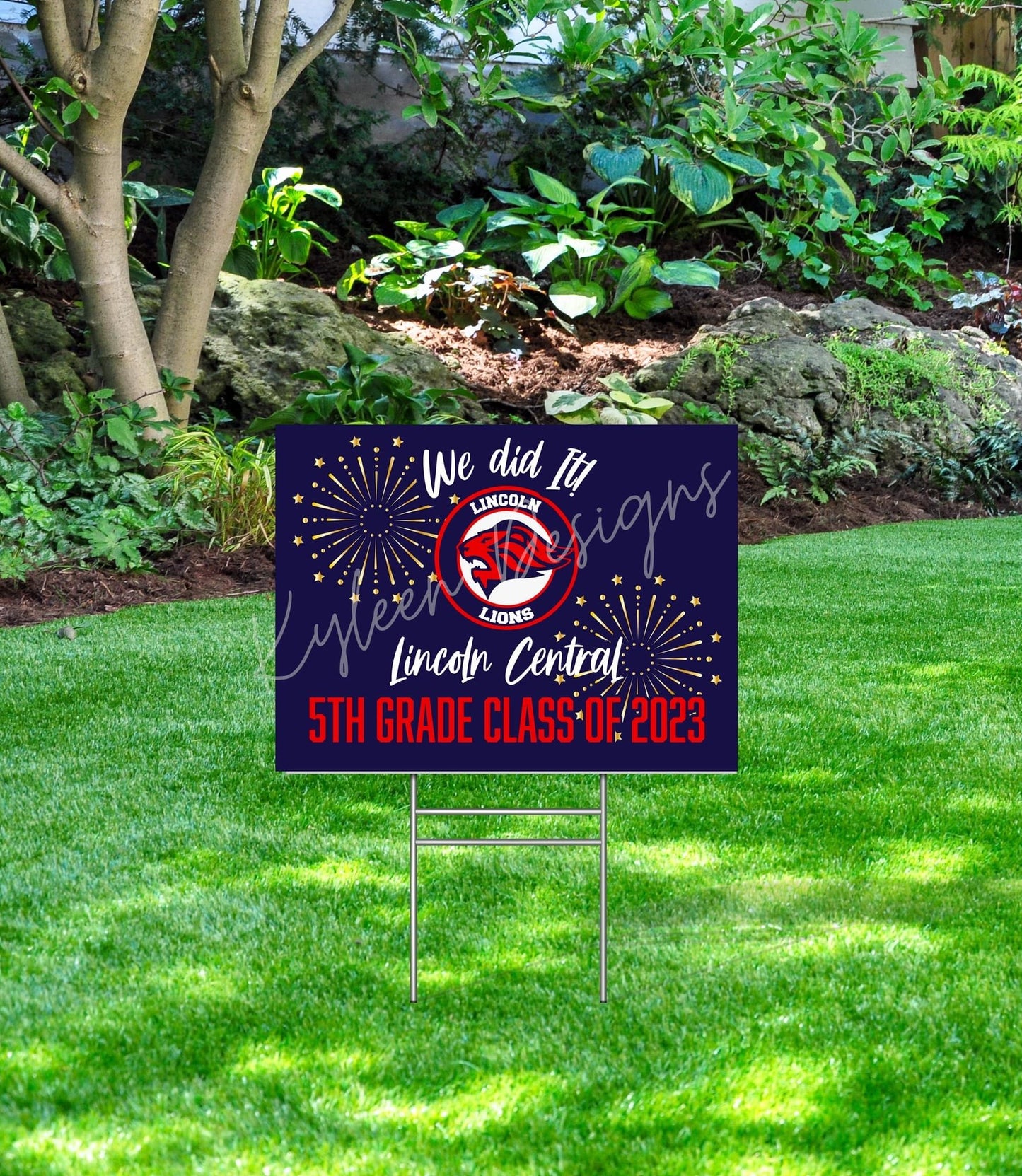 Coroplast lawn sign