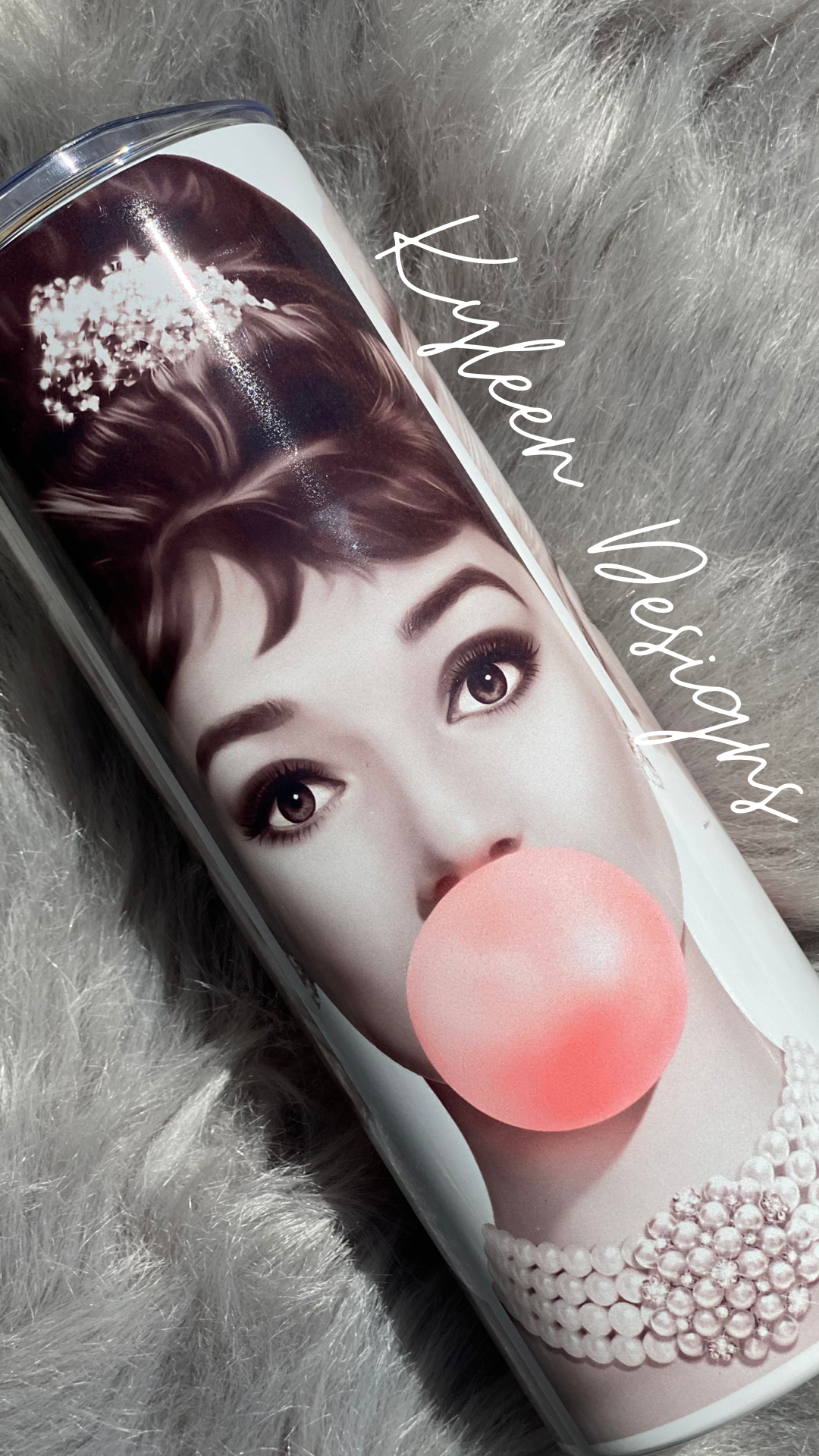 Iconic Women 20 Ounce Tumbler